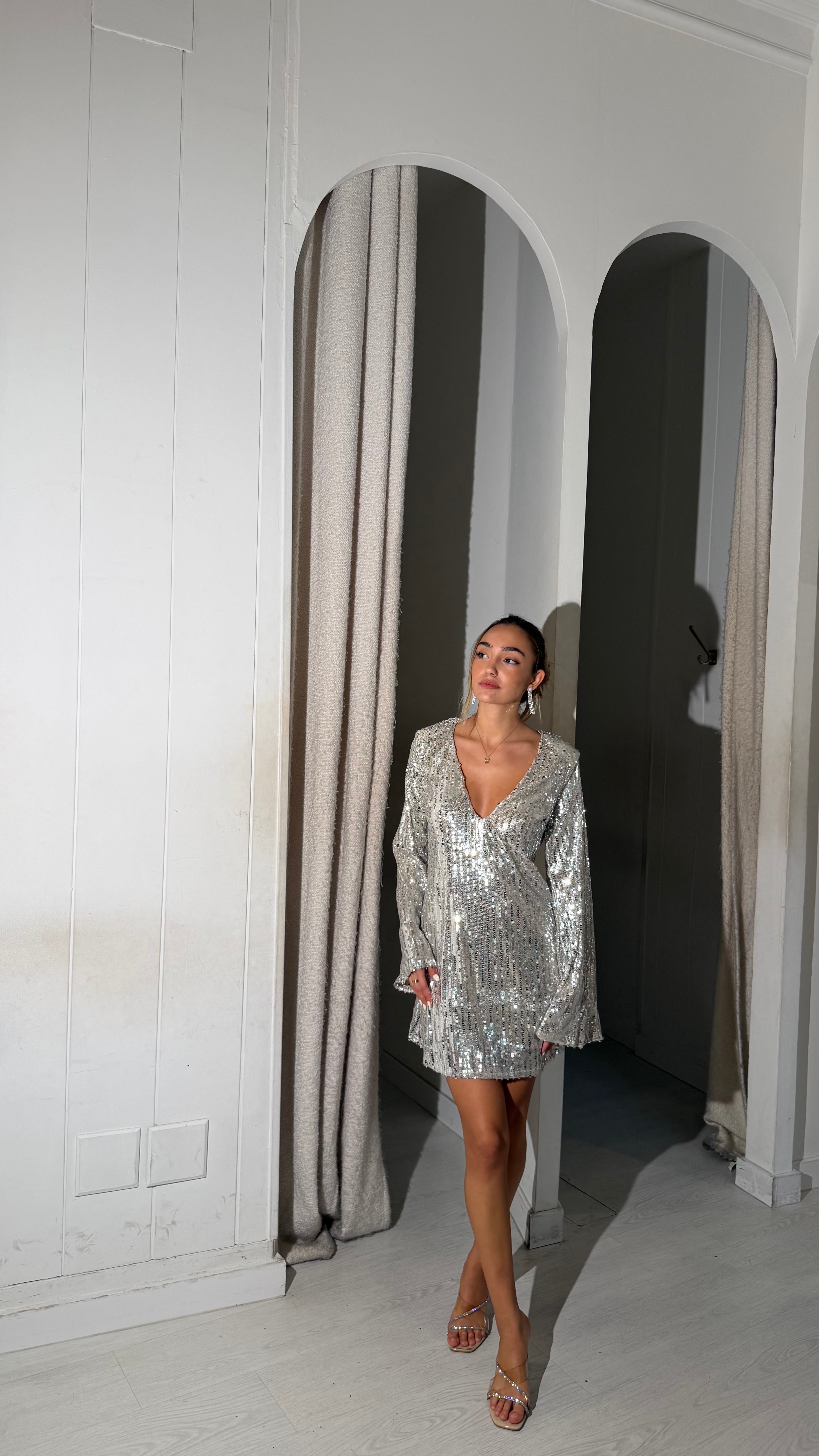 Always dress - plata