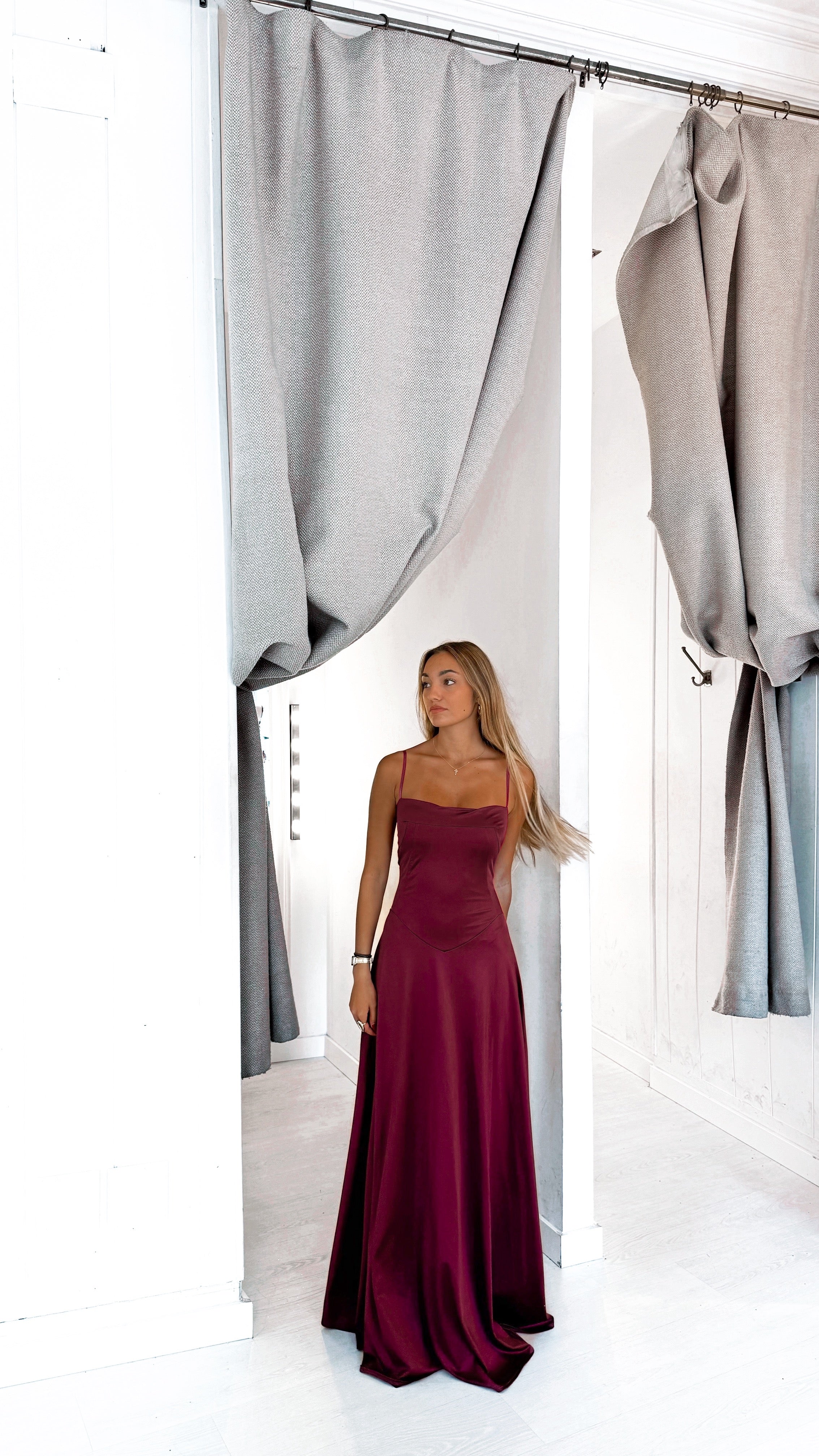 Alessandra dress - burdeos