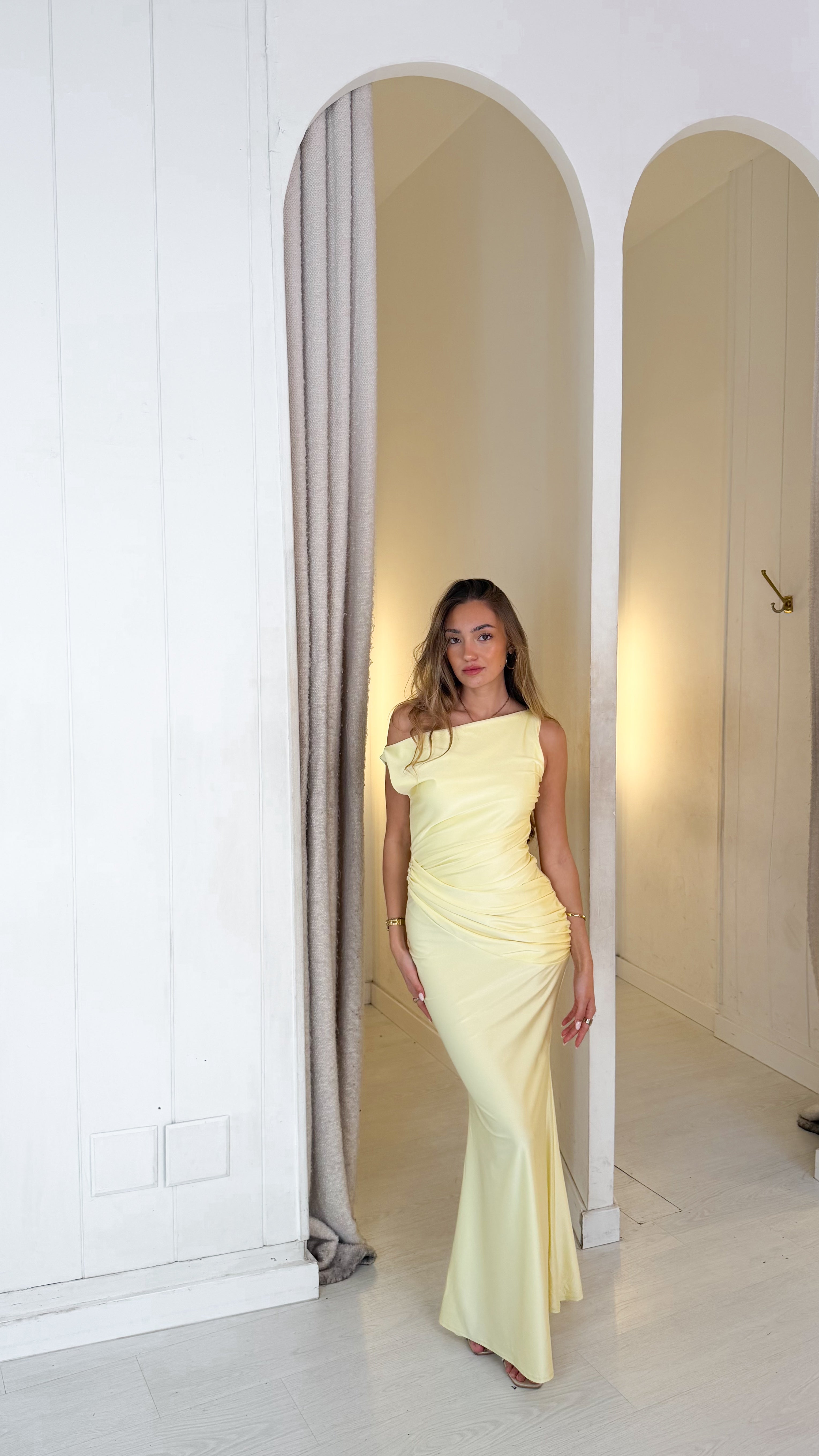 Classy dress - mantequilla