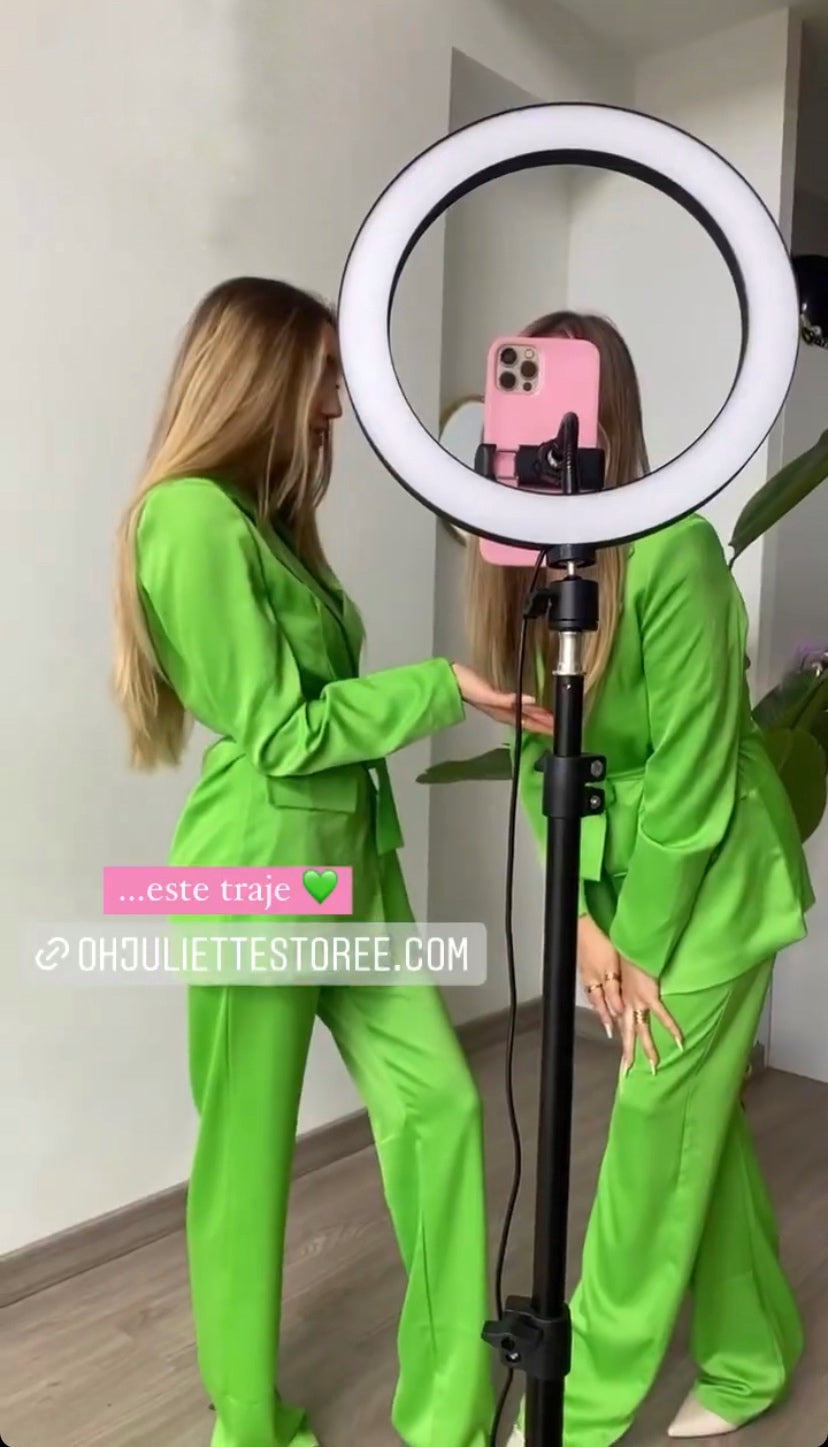 Green apple suit