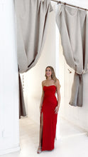 Load image into Gallery viewer, Emma dress - rojo